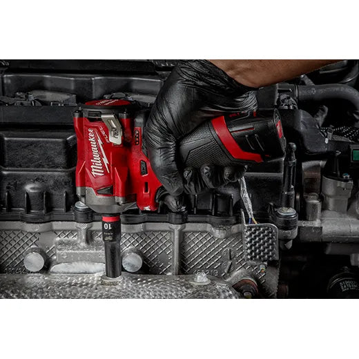 Milwaukee – 2-Piece Professional Auto Owner’s Toolkit